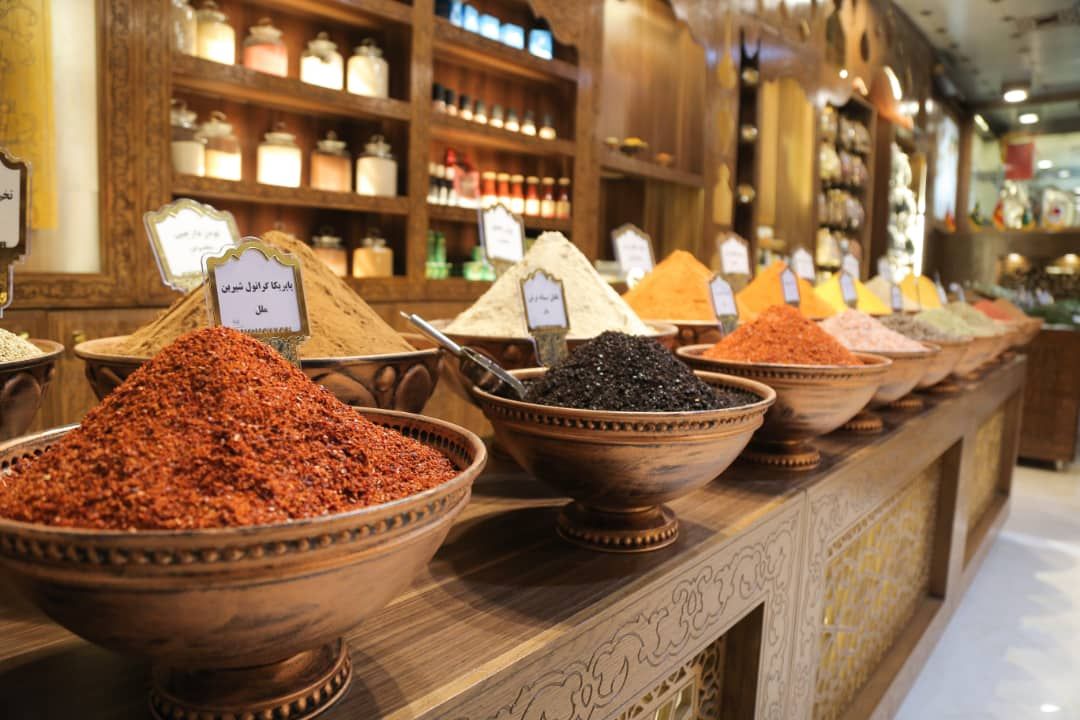 قفسه بندی مغازه عطاری